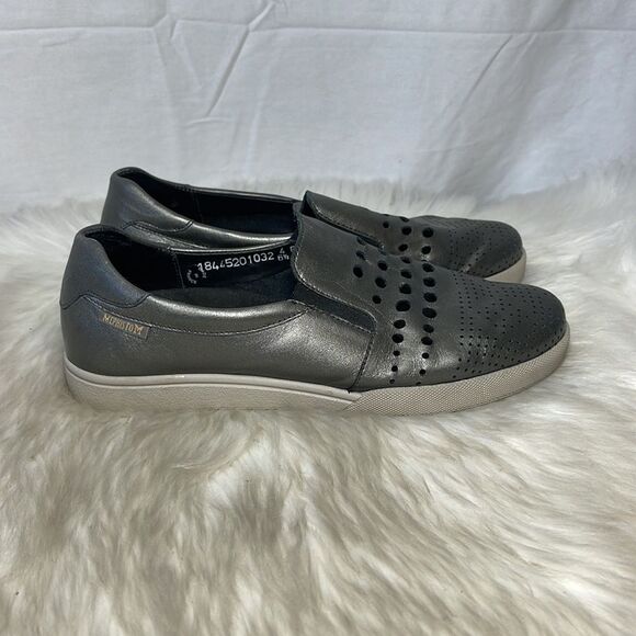 Mephisto Pewter Runoff Perforated Leather Slip On Flat Sz 6.5 - Picture 4 of 6